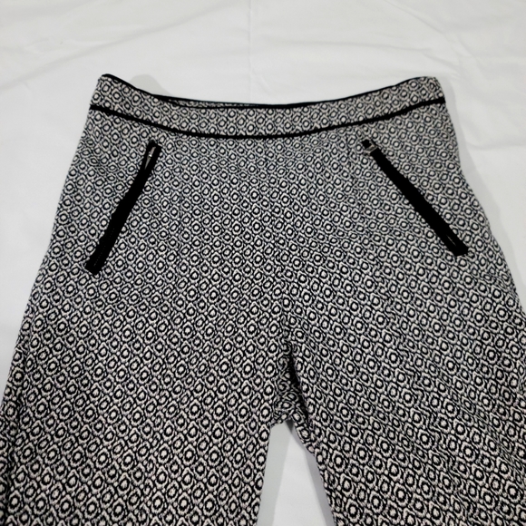 H&M Women's White And Black Design Pull On Pants Side and Front Zip Size 4 - Picture 7 of 12